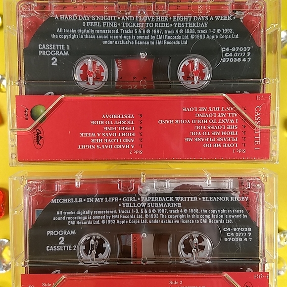 The Beatles/1962-1966 Apple cassette set Mint Condition Out Of Print - Picture 4 of 16